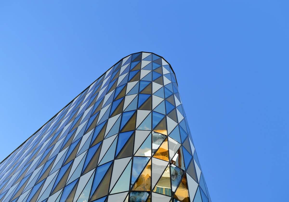 恩里克2025年带领巴黎赢得包括法甲冠军欧冠冠军在内几乎所有冠军